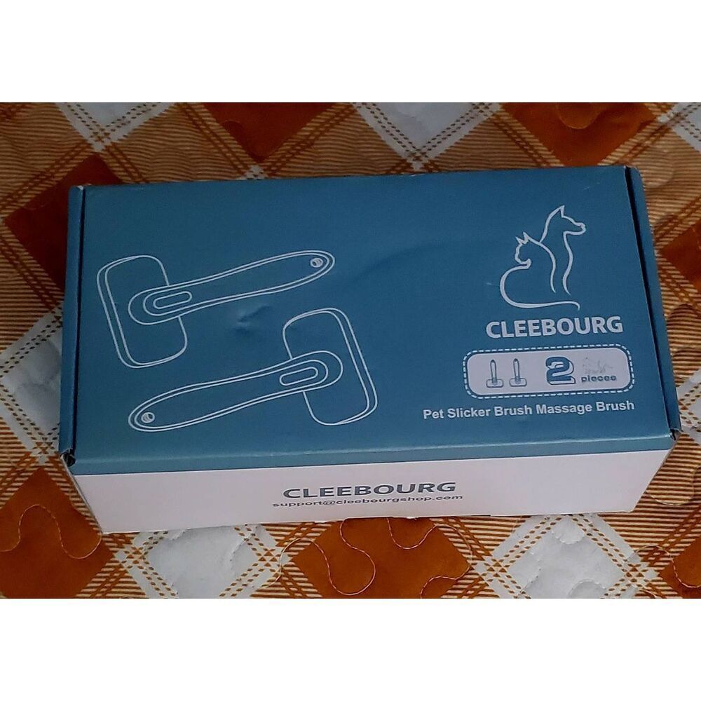 NIB CLEEBOURG PET SLICKER BRUSH